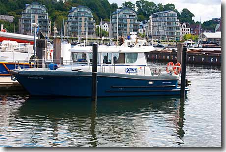 Das Polizeiboot Duburg in Flensburg