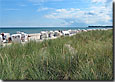 Die Ostsee, ein Strandkorb, ein Strand