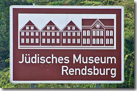 Autobahnschild Jüdisches Museum Rendsburg